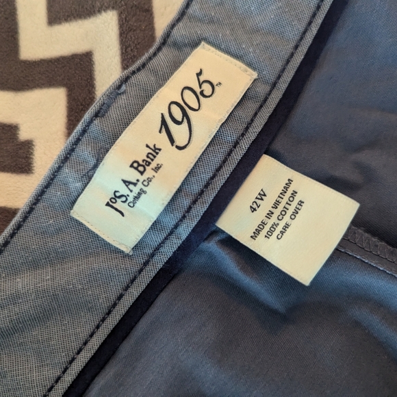 Jos. A. Bank shorts - Picture 3 of 3